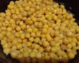 A picture of step 4 of Spicy Channa chaat.