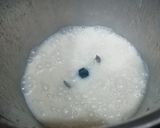 A picture of step 2 of Banana & Almonds Smoothie.
