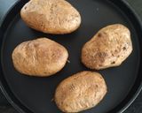 A picture of step 4 of "Baked Potato Egg Bowl".