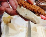 A picture of step 4 of 2 minutes cold candi sandwiches.
