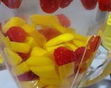Foto del paso 3 de la receta: Agua de mango con frambuesa 🥭❤