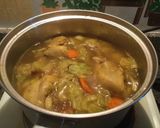 Foto langkah ke 5 dari resep Sup Ayam Kunyit.