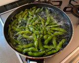 A picture of step 1 of Japanese Zunda (Edamame) Mochi.