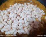Foto del paso 6 de la receta: Judías blancas con almejas y crema de bogavante 🦞🦞