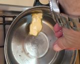 Foto del paso 5 de la receta Pasta y espinacas con pasas piñones y jamón 