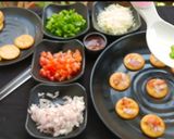 মোনাকো বিস্কুট পিজ্জা(biscuit pizza recipe in Bengali) রেসিপি ধাপ - 2 ছবি