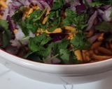 A picture of step 5 of Misal pav recipe.