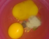 Foto langkah ke 2 dari resep Telur gulung sosis.