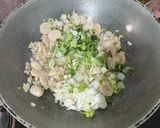 Foto langkah ke 2 dari resep Mie Kuah Kecap.
