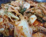 Hình bước làm 1 của món Kim chi xào thịt heo