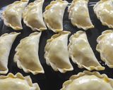 Foto del paso 5 de la receta: Empanadas diferentes!!😃