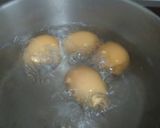 Foto del paso 1 de la receta: Huevos rellenos