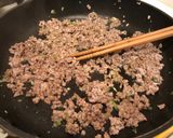 Hình bước làm 3 của món Bánh cuốn bằng bánh tráng hay còn gọi bánh cuốn lười