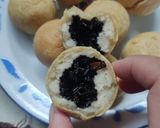 Foto langkah ke 4 dari resep Bola Bola Ketan Goreng Isi Cokelat (Gluten Free).