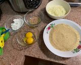 A picture of step 3 of Cheesy Chicken Balls.