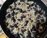 Foto del paso 1 de la receta: Tortilla de porotos negros y arroz