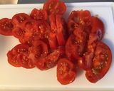 Une image de l'étape 2 de Filets de maquereaux aux épices,tomates et oignons.
