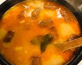 Savanyú krumplileves kolbásszal recept fázis 4 fotója