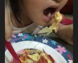 Foto langkah ke 4 dari resep Pizza Nasi Rumahangampang, cepet, murah(#pr_BukanNasiBiasa).
