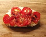 Une image de l'étape 6 de Tartines Tomates-Mozzarella-Prosciutto.