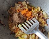 A picture of step 3 of Drumstick curry.