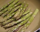 A picture of step 1 of Smoked salmon and asparagus omelette.