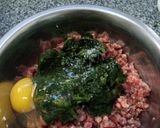 Foto del paso 1 de la receta: Albondiguitas de carne y espinaca