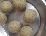 A picture of step 3 of Palak Puri.