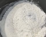 A picture of step 5 of Lemon meringue pie.