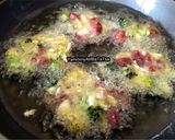 Foto langkah ke 2 dari resep Bakwan Sosis Sayur.