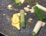 Foto langkah ke 4 dari resep Wonton soup rumahan.