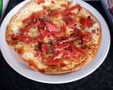 Une image de l'étape 2 de Pizza 🍕 wrap aux deux jambons 😋.