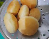 Foto langkah ke 7 dari resep Bomboloni isi durian & coklat lumer.