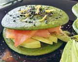 Une image de l'étape 7 de Pancakes aux épinards façon Burger.