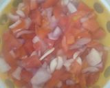 A picture of step 1 of Onion tomato cheesey toast.