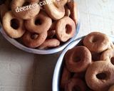 A picture of step 3 of Doughnuts.