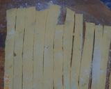 A picture of step 3 of Crispy Potato sticks.