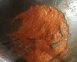 A picture of step 2 of Red sauce pasta.