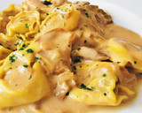 Foto del paso 4 de la receta: Tortelloni de carne al Funghi porcini