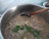 Foto langkah ke 5 dari resep Creamy Mushroom Soup.