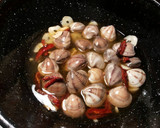 Foto del paso 11 de la receta: Jurel de cola rosada con manto de gambas y almejas