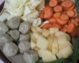 Foto langkah ke 1 dari resep Sayur sop lezat dan segar.