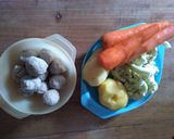 Foto langkah ke 2 dari resep Sop Ayam Bakso.