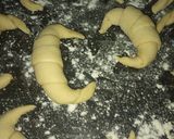 Foto del paso 8 de la receta: Medialunas dulces caseritas 😋