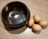 Foto langkah ke 1 dari resep Ttukbaegi gyeranjjim 뚝배기 계란찜 (Telur kukus ala Korea).