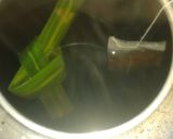 Foto langkah ke 2 dari resep Teh Aroma Pandan.