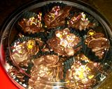 Foto langkah ke 4 dari resep Choco crunch with sprinkle.