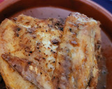 Foto del paso 5 de la receta: Pechuga de pollo especiada con timbal de puré de patata