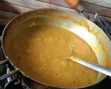 A picture of step 2 of Palak ka saag.