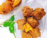 A picture of step 5 of Achari pakora.